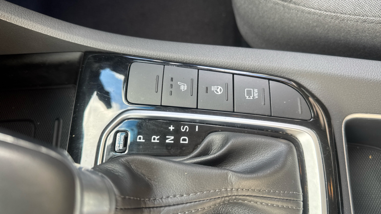 Hyundai IONIQ 1.6 GDi Hybrid Premium 5dr DCT Hybrid Hatchback